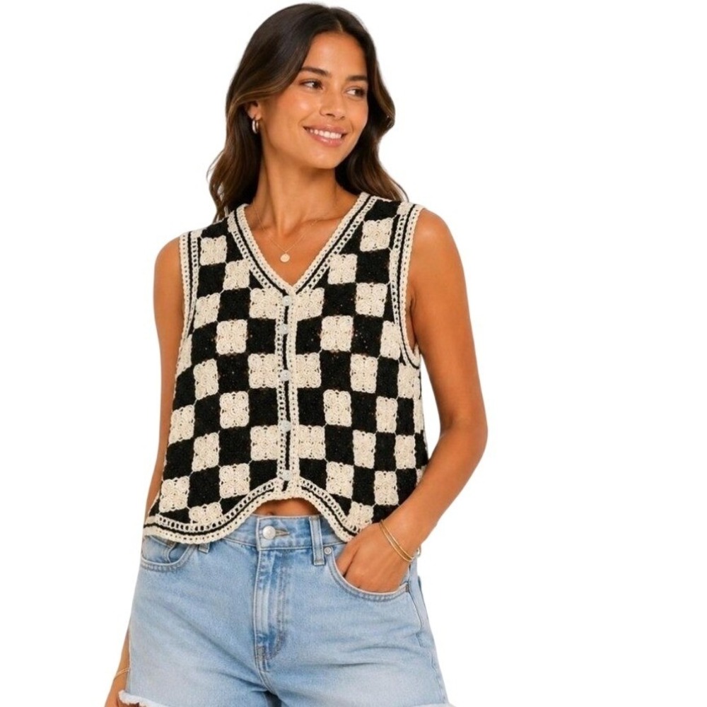 SHEIN Curve Black White Checkerboard Crochet Knit V-Neck Button Front Vest 1XL